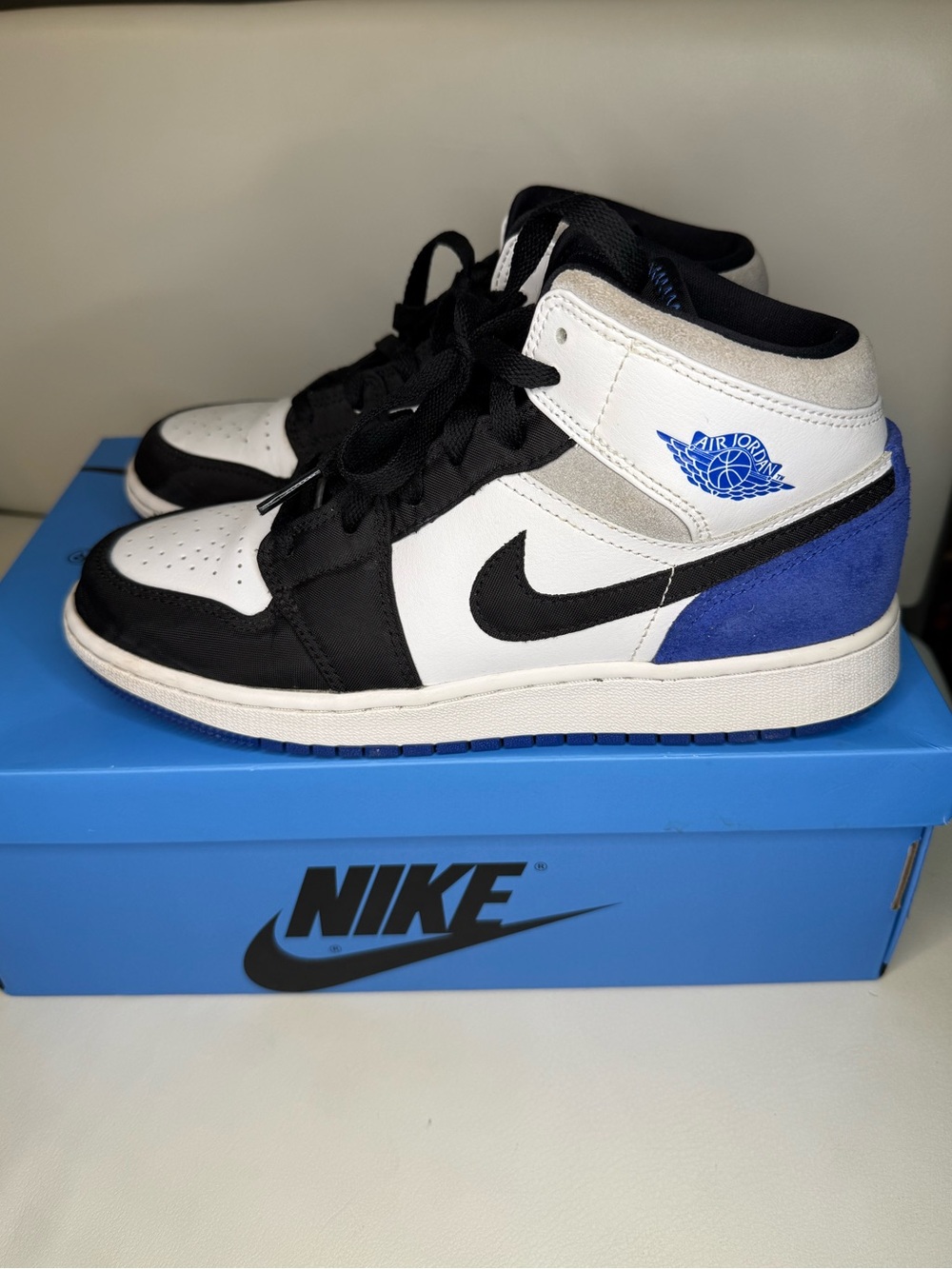 Nike Air Jordan 1 Mid SE White Black Royal Blue